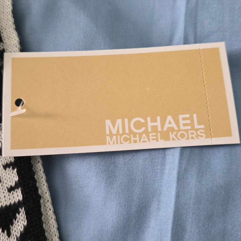 Nwt Michael Kors Monogram Black and White Scarf